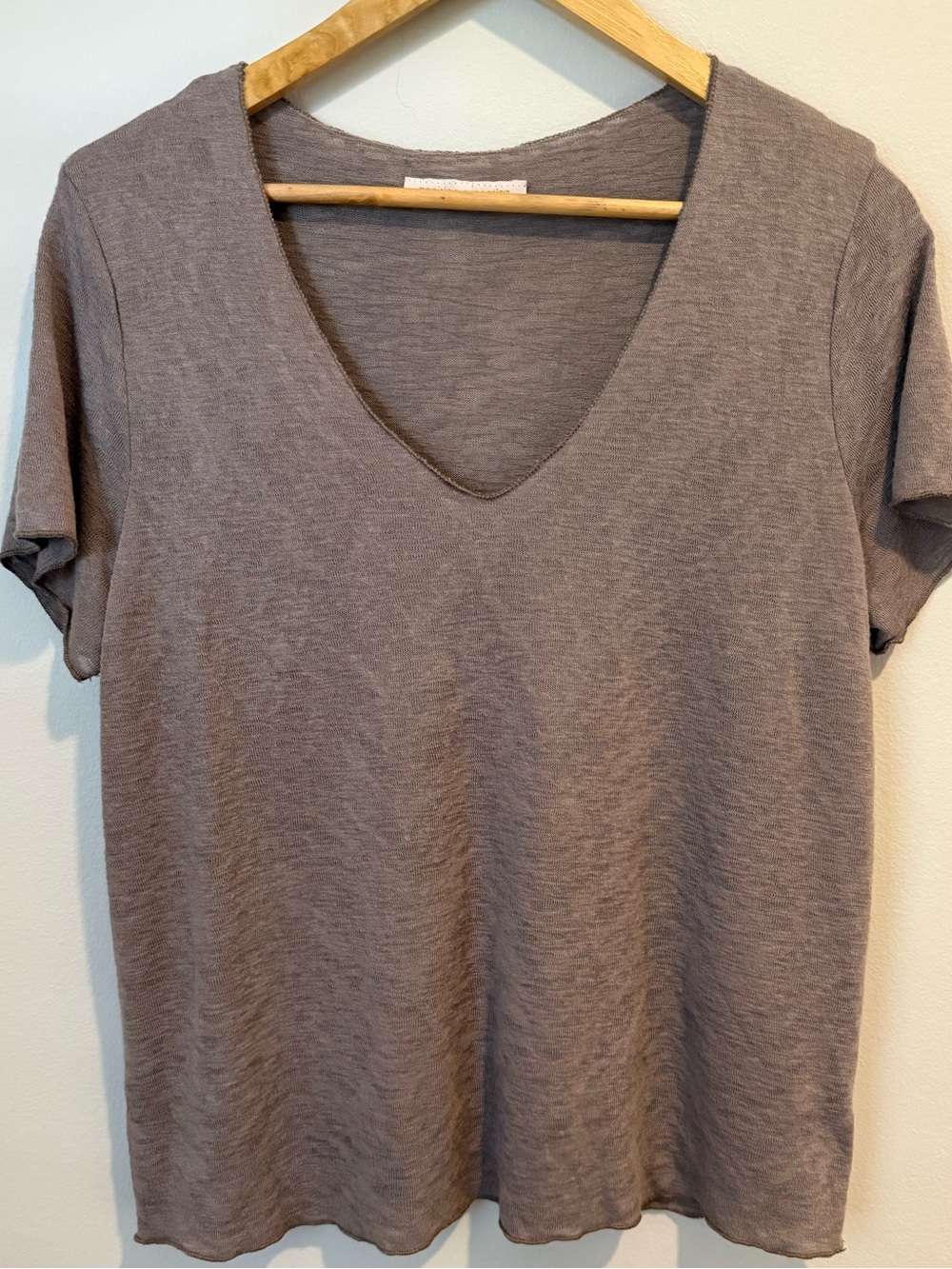 Pookie & Sebastian Soft Taupe Minimalist Capsule Job Work Sweater V Neck Tee
